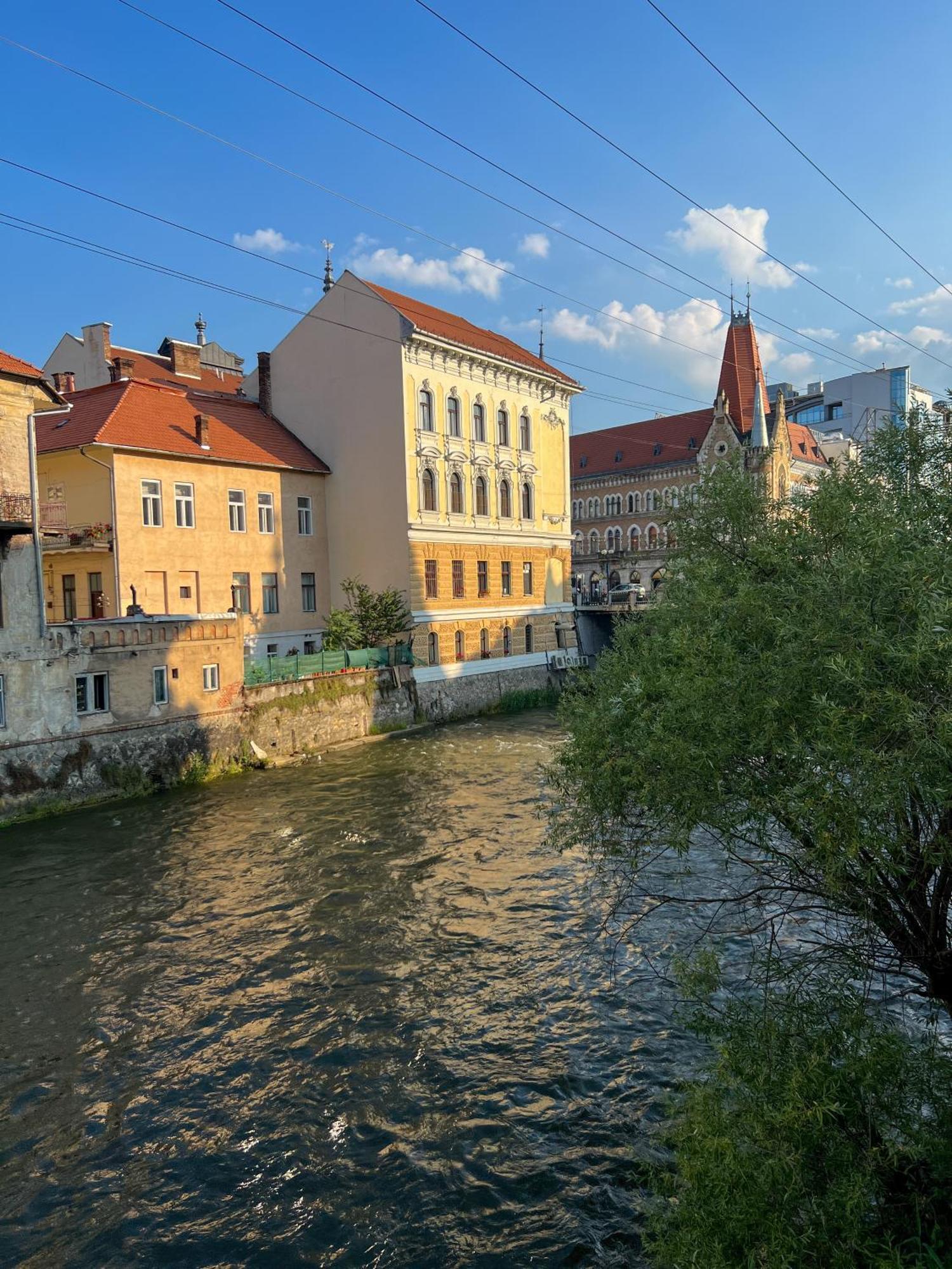 River'S Apartament Клуж-Напока Екстериор снимка